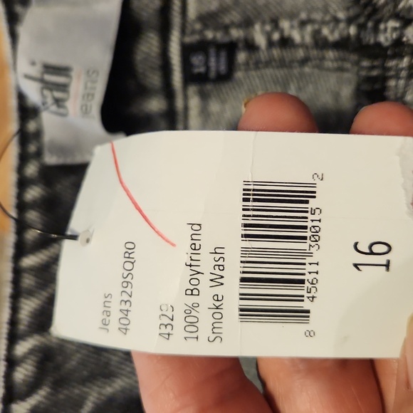 CAbi Gray Black Denim Jeans Nwt  Women's Jeans Size 16 Boyfriend Smokewash - Picture 9 of 13